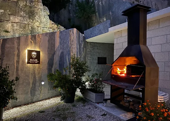 Holiday Home Nugal Makarska 2+2